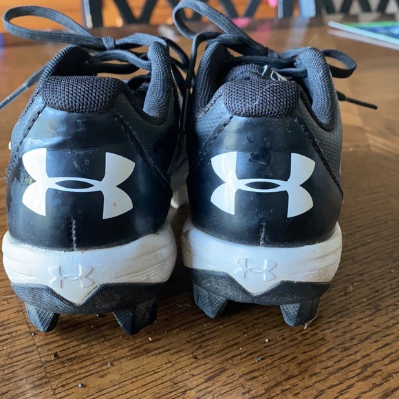 Under Armour Baseball Cleats - Picture 3 of 6